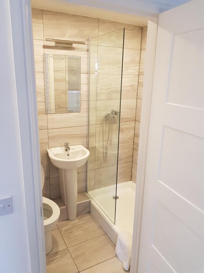 Stanwell Stansted Airport Bed & Breakfast Takeley Екстериор снимка