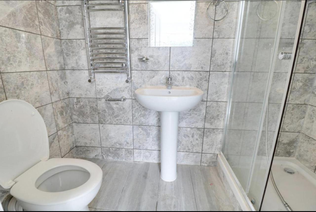 Stanwell Stansted Airport Bed & Breakfast Takeley Екстериор снимка