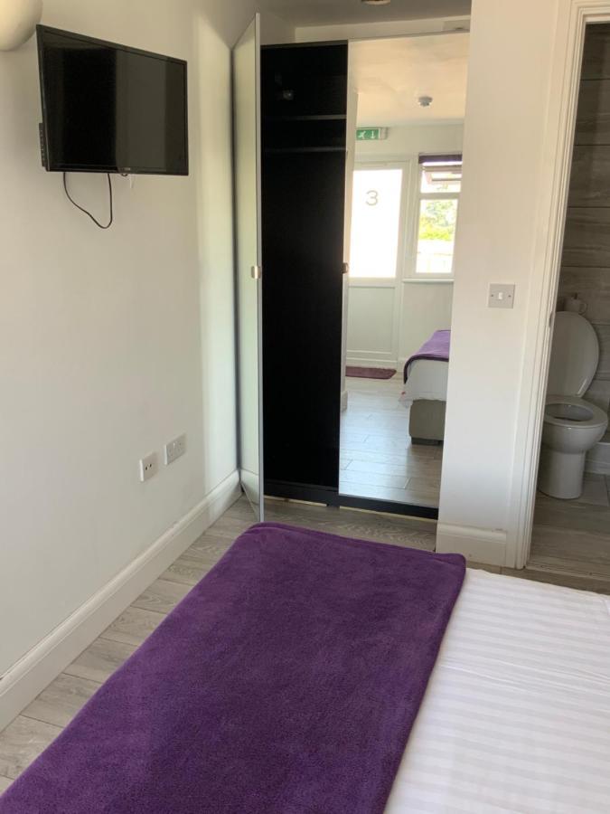 Stanwell Stansted Airport Bed & Breakfast Takeley Екстериор снимка
