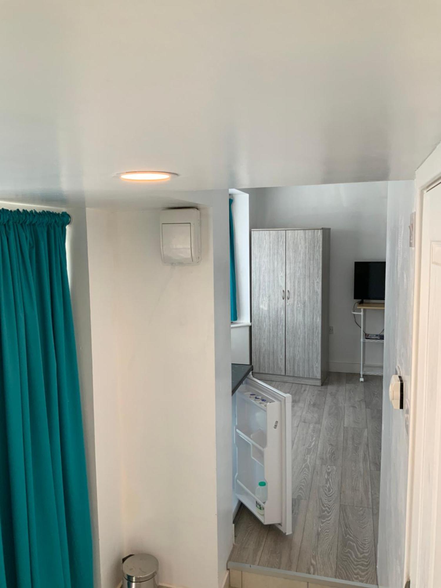 Stanwell Stansted Airport Bed & Breakfast Takeley Стая снимка
